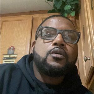 Meet your Posher, Sidney